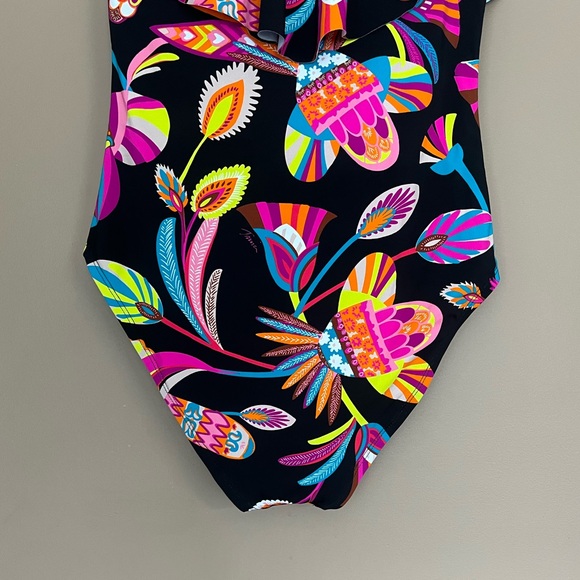 {Trina Turk} Luminary Printed Off The Shoulder Ruffle One Piece Swimsuit - NWT - Picture 8 of 14